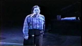 10,000 Maniacs - You Happy Puppet (1989) New Haven, CT