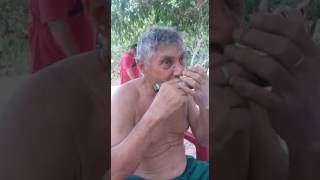 O tocador quer beber 😂😂😂👏👏👏