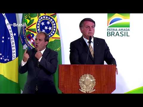 巴西總統對拜登進行間接抨擊 (Brazil's president takes indirect swipe at Biden)
