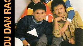 Download lagu Bill & Brod - Madu Dan Racun mp3 Download lagu Bill & Brod - Madu Dan Racun mp3