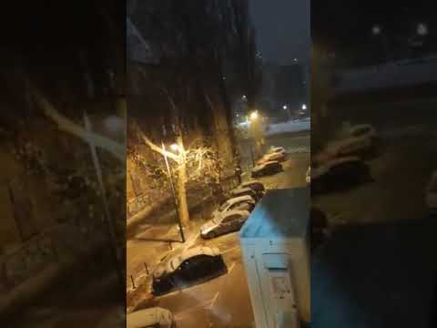 Ostvarile se prognoze meteorologa: Počeo padati snijeg u Sarajevu
