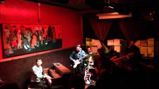 Low Cut Connie - Shake It Little Tina (Live, Chicago 2015)