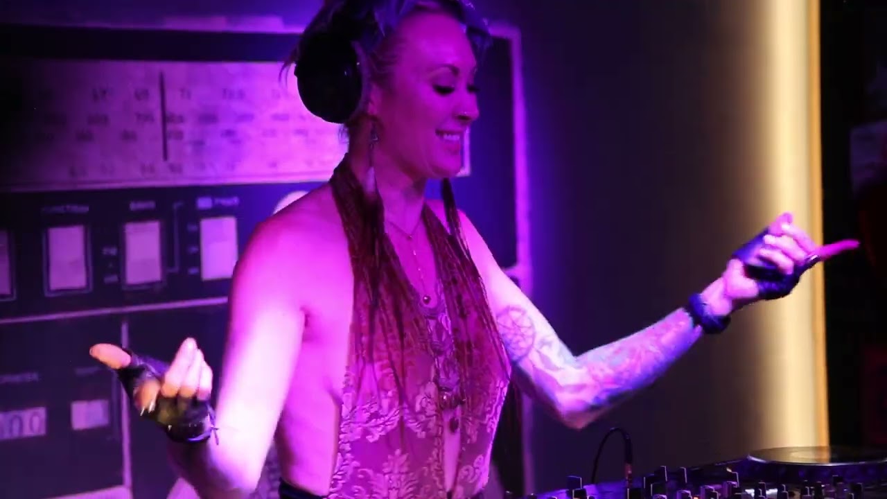 Promotional video thumbnail 1 for Dani Rox Dj Services