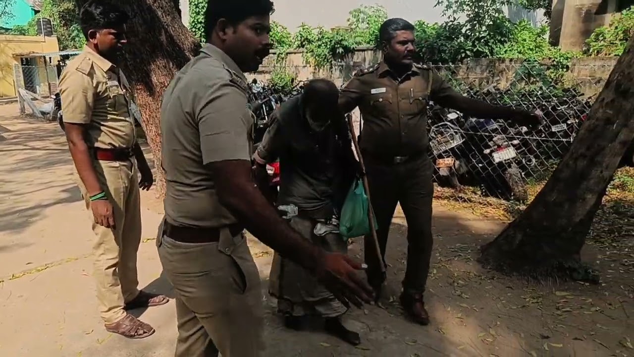 கண்கலங்க வைக்கும் போலிஸ் இன்ஸ்பெக்டர் அண்ட் டீம்!