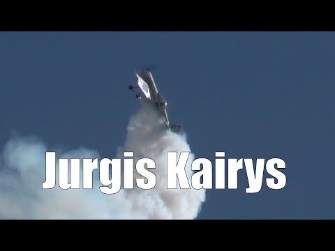 Jurgis Kairys Stalls His Sukhoi Su-31 - Flygfesten 2022