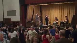 preview picture of video 'Concord Scout House contra dance 2015-01-05 with walkthrough!'