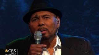 Aaron Neville sings &quot;O Little Town of Bethlehem&quot;