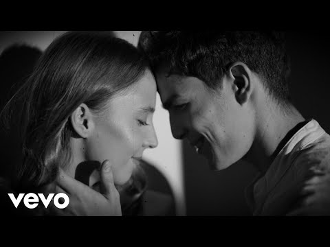 Majo Aguilar - Qué Bonito (Video Oficial)