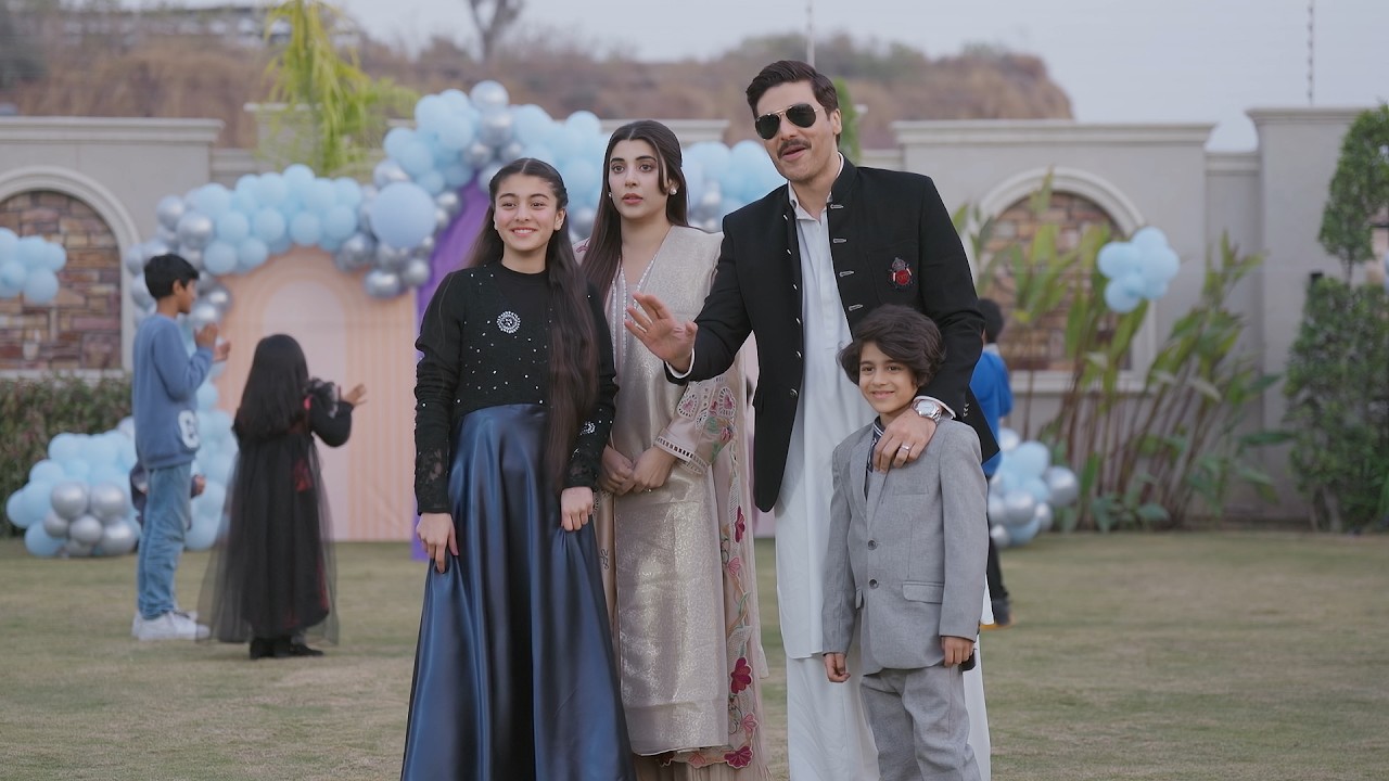 Family Photo Mein Begum Ka Mood Off Kiun Hua?? - Aap Ki Izzat -Urwa Hocane & Ahsan Khan