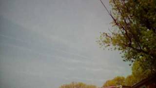 preview picture of video 'BALTIMORE, MD USA  CHEMTRAILS OR CONTRAILS  ACTIVITY 4-28-2009'