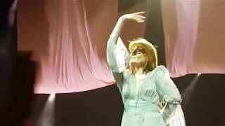 Florence + the Machine talks and sings „South London Forever“ Berlin Mercedes Benz Arena 14.03.2019