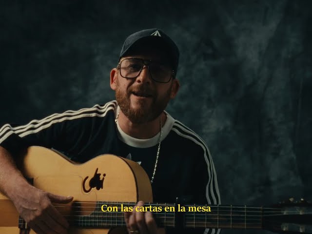 Con Las Cartas En La Mesa von Javi Medina ((jetzt ansehen))