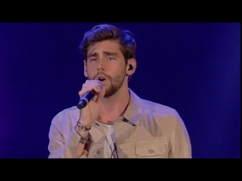 Alvaro Soler ft. Emma Marrone - Libre (Live) Wind Music Awards 06.08.2016