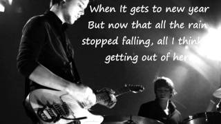 White Lies - Come down (with lyrics)