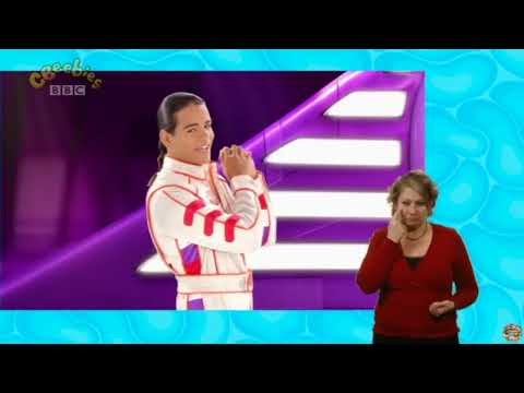 Kerwhizz S01E18 Crazy Racy Golf Signed