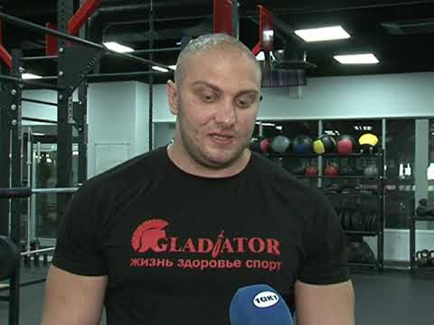 Курский силач отбуксировал 8-тонный грузовик