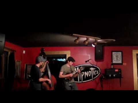 Dennis Ludiker and Matt Mefford play Jessamyn's Reel by Chris Thile