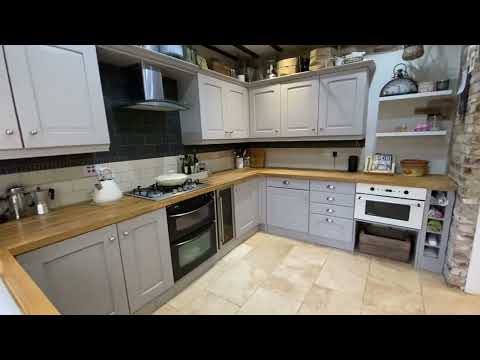 Kettlethorpe Hall Drive, Wakefield - Virtual Tour