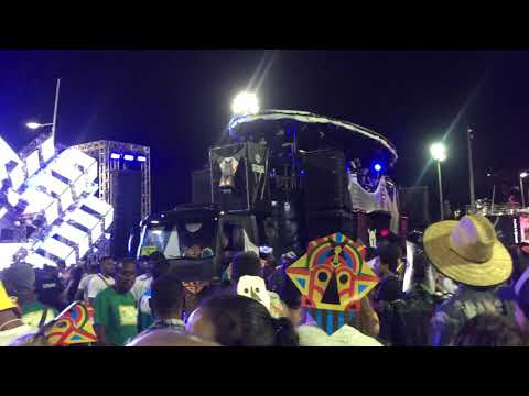 A vida é curta pra viver depois - BaianaSystem - Carnaval 2020