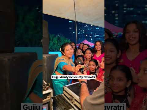 Gujju Aunty in Society Navratri | Princy Parikh #garba #navratri #gujarat #gujarati #comedy #shorts