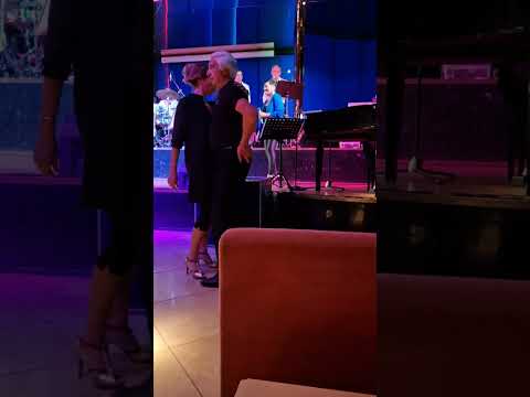 novella vandi super star