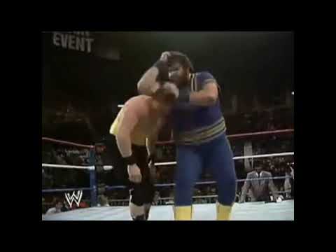 The Twin Towers vs Jobber Gary Wolfe & Tony Durante WWF Wrestling Challenge 1989