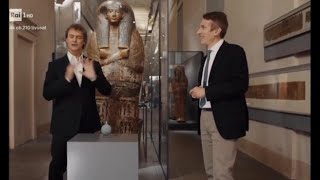 L'augurio di buone feste di Alberto Angela al Museo Egizio