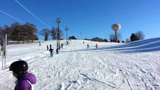 preview picture of video 'The tow ropes at the rated blue run slopes of Villa Olivia Ski Resort in Bartlett Illinois'