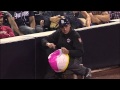 2013/06/15 Ballboy punctures beachball