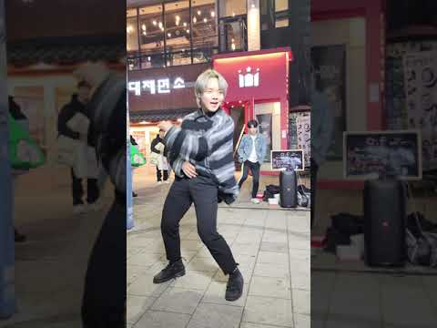 20230131 Tue. OneOf#원오브 Hongdae Busking 홍대 버스킹 SnowHorse#눈말 183553