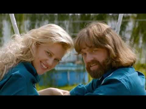 Masterminds Movie CLIP - Engagement Photos (2016)