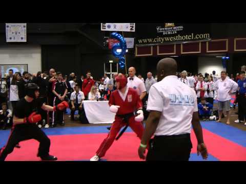 Joe Doyle fights points at the Irish open 2014