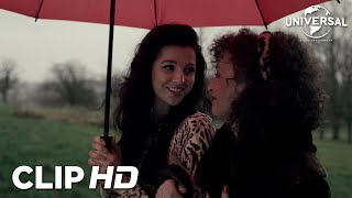 Clip - Amy y su abuela pasean por el parque