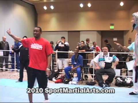 Unknown v Wade Taylor -Men's point sparring - 2010 Golden Gate Int'ls