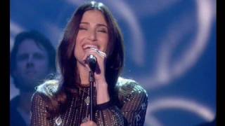 Idina Menzel singing Brave on For One Night Only