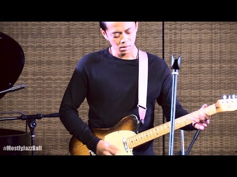 Indra Lesmana & Friends ft. Eva Celia - Aku Ingin @ Mostly Jazz in Bali 25/09/2016 [HD]