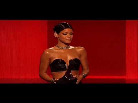 Rihanna Wins Favorite Soul/R&B Female Artist @ 2013 AMA's
