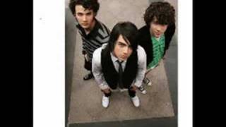 Jonas Brothers - Underdog [With Lyrics]