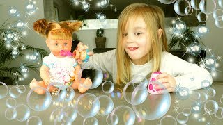 Famosa - Colis mystère ! Poupée Nenuco fait des bulles de savon ! Bubbles Baby ! Unboxing