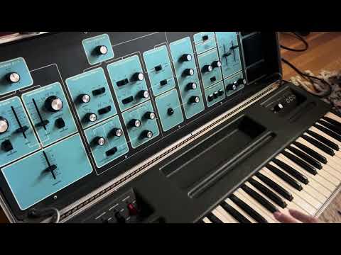Moog Sonic Six 1972 - 1979 - Blue image 5