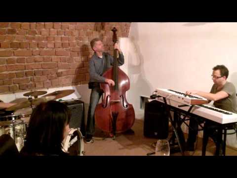 AMC Trio - .19.2.2016