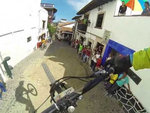 Antoine Bizet's Downhill Taxco 2013 best tricks run