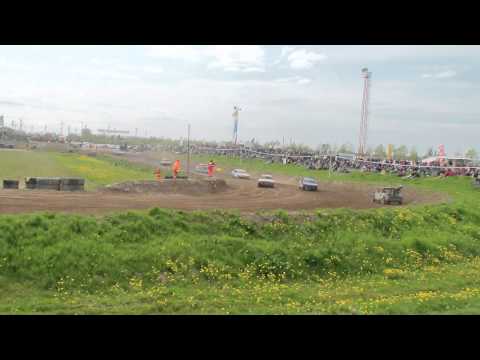 Stockcar Grimmen die Finale der 60er 80er und 140er Mai 2012 "Hexenkessel"