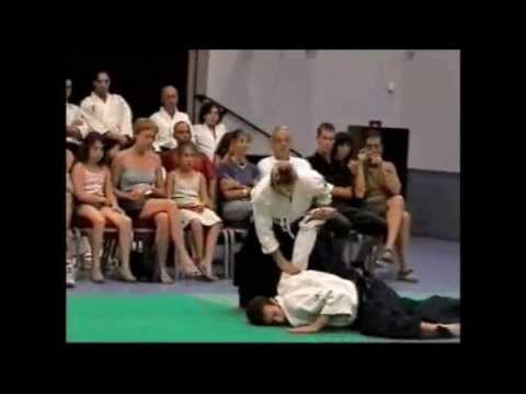 Micheline Tissier 6ème Dan Aïkido République française - Hiji_kime_Kote_Gaeshi_Tanto