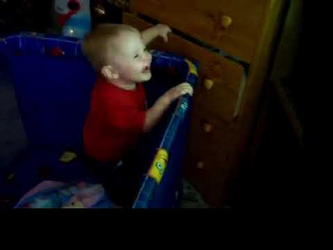 Toddler excited over Teletubbies 2005@EricaChristy