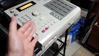 Video thumbnail for Akai MPC 2000 Sampler - My Opinion by vintagestereos