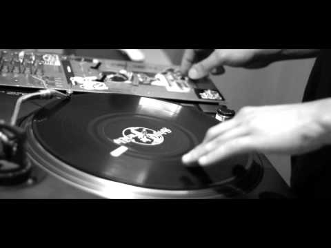 04. CHIO EMB - Pętla feat. DJ DOX (prod. DAW)