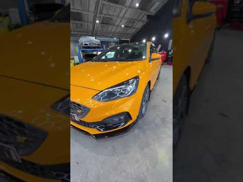Maxton design kit on the mk4 ford focus st