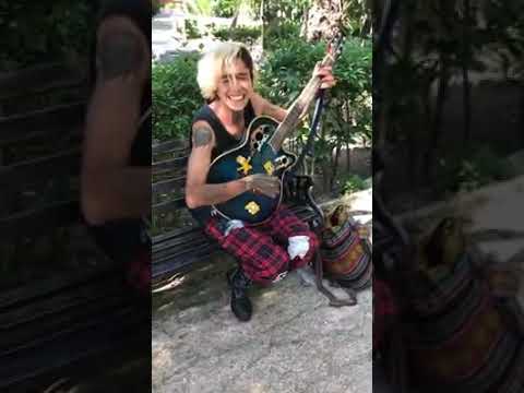 Kiko Aboytes - El amor apesta