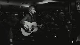 Amy Hef - Lay Down With Me (Live Acoustic)